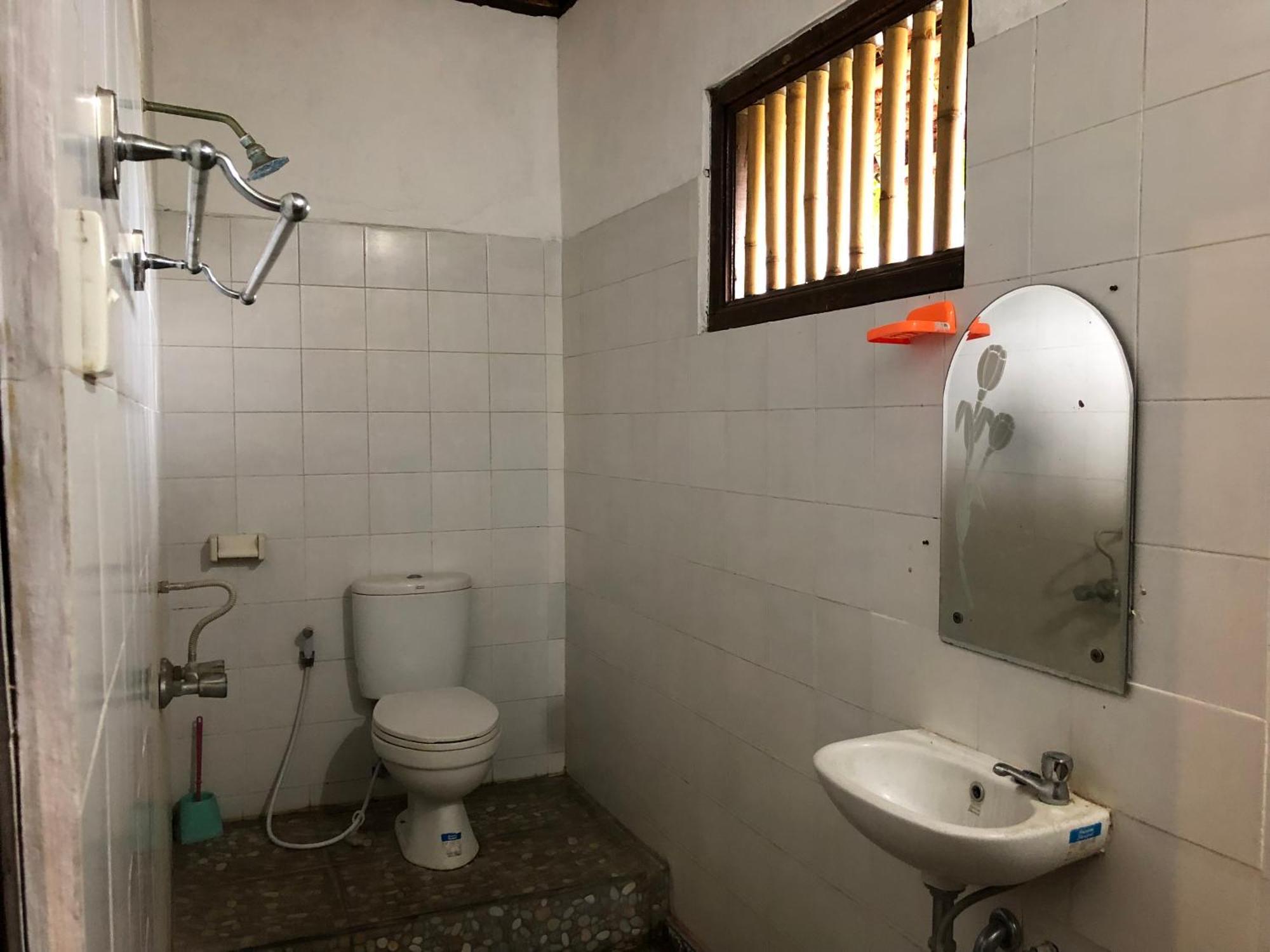 1Bd Guest House In Family Compound1, 15 Minute Walk To Yoga Barn Ubud  Exterior photo