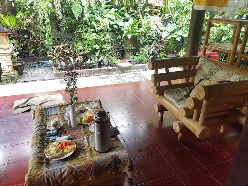 1Bd Guest House In Family Compound1, 15 Minute Walk To Yoga Barn Ubud  Exterior photo